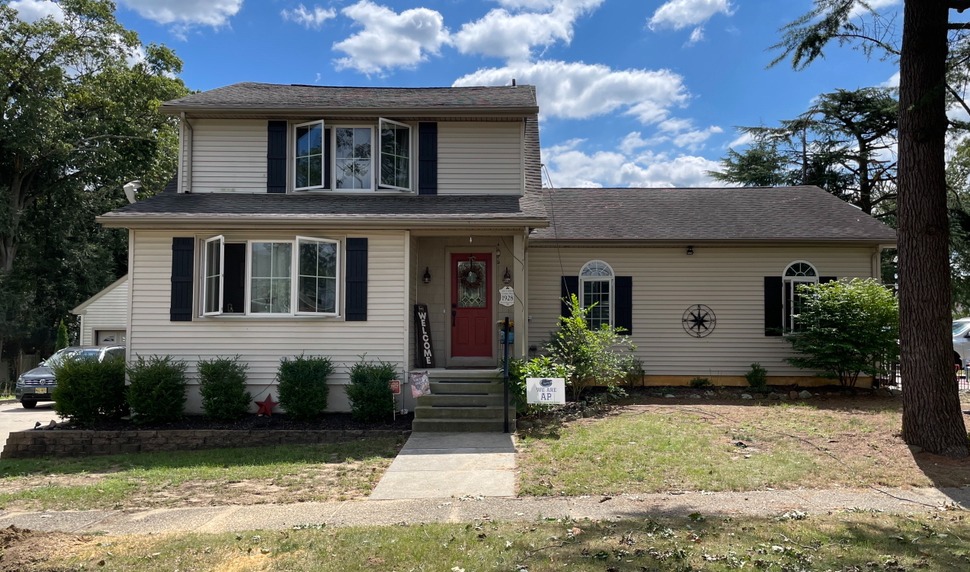 House that needs new roof